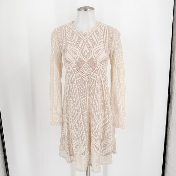 BCBGMaxAzria Ivory Patterned Long Sleeve Dress - Picture 1 of 4